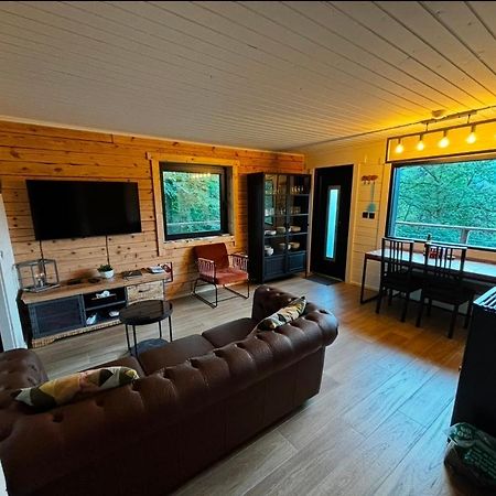 Gites Douillets : Chalet Sur Pilotis Houyet Exterior photo